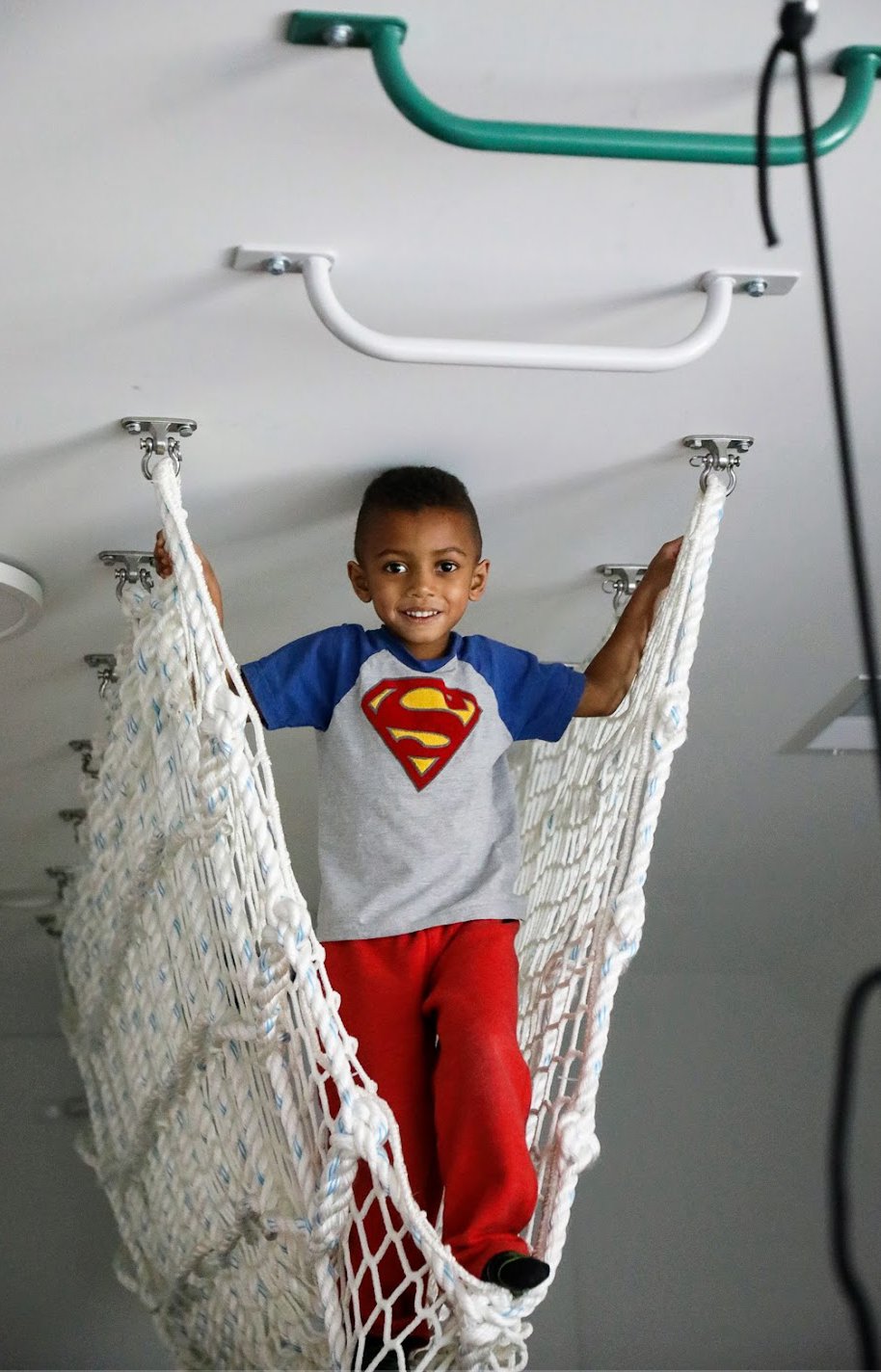 Cargo Net Tunnel