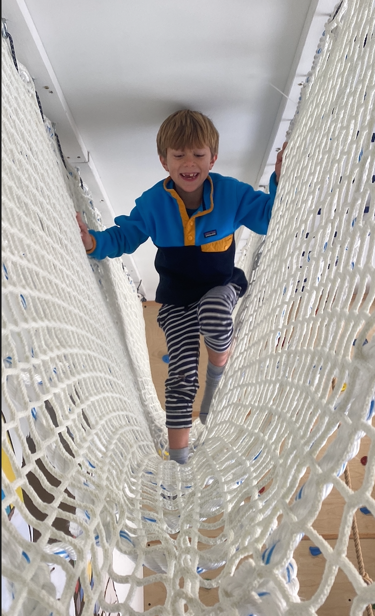 Cargo Net Tunnel